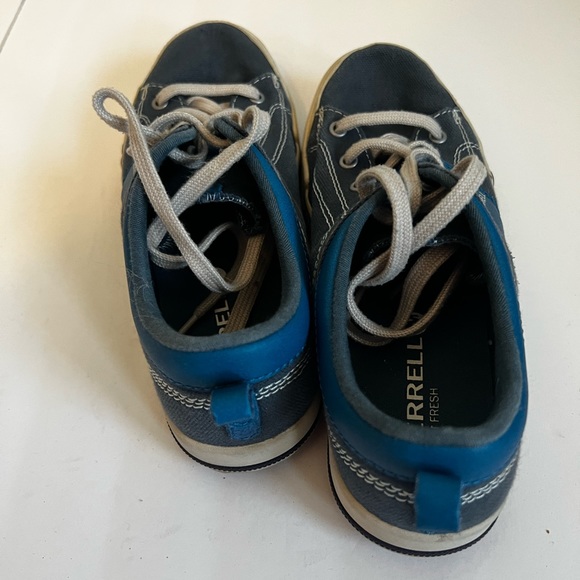 Merrell Shoe - Picture 4 of 4